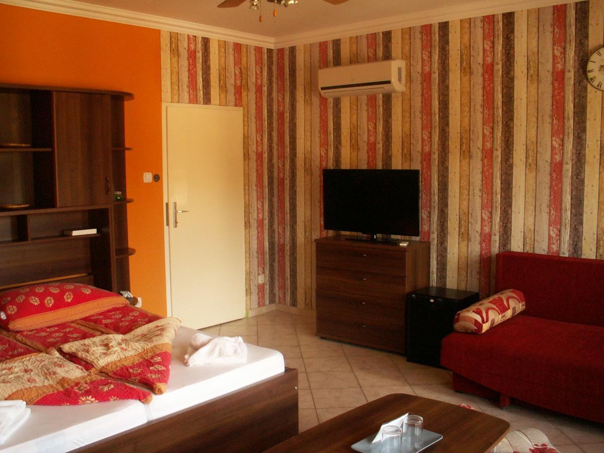 Villa Margarita Siofok Ngoại thất bức ảnh